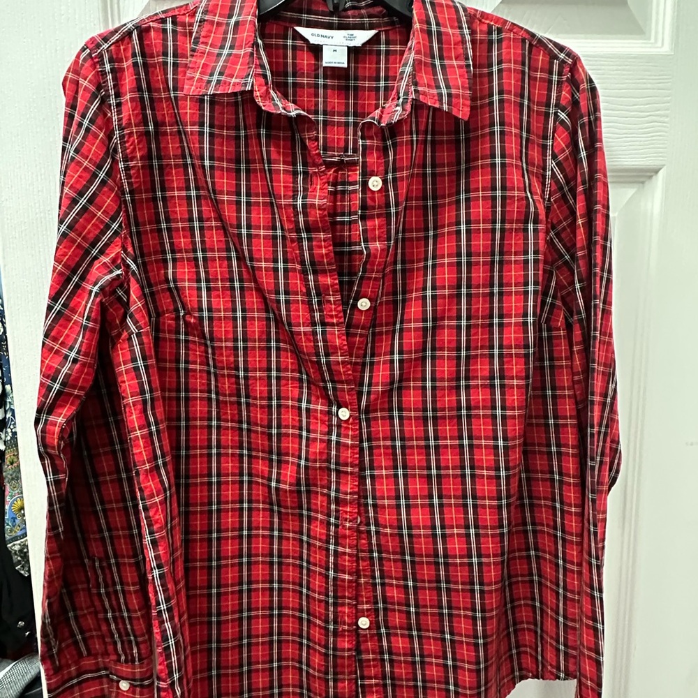 Old Navy  women’s Red and Black Plaid Classic  Shirt